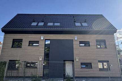 Wohnung zum Mieten in Lage 860 € 71.5 m²