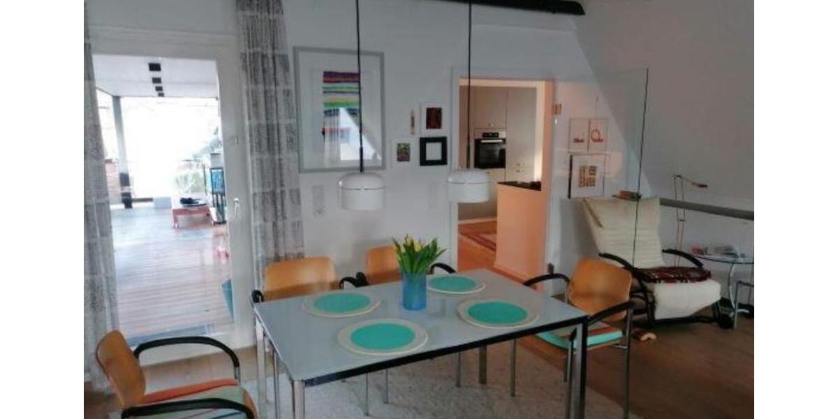 140m² große 1.OG Wohnung in Gohfeld inkl. Küche, Garage, Kamin 3 zimmer