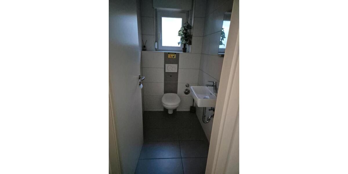 Wohnen auf Zeit Wäschenbeuren - 3 Zimmer, 120 m&sup2;, 490&euro; | Angebot:25996408