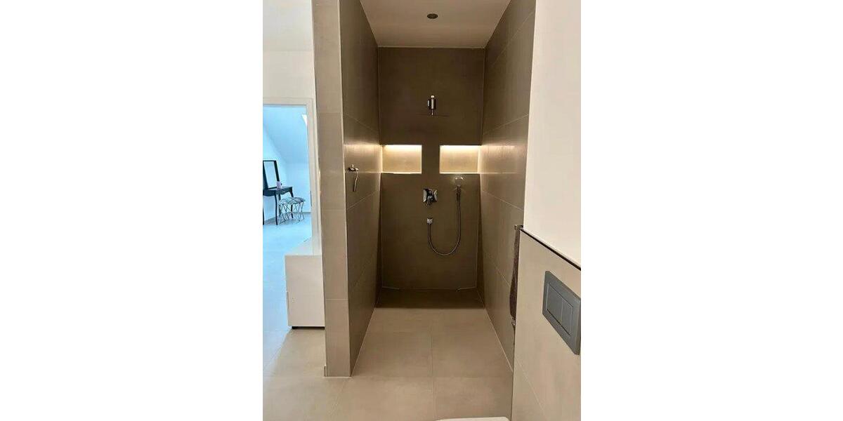 Dachgeschoßwohnung Vechelde - 3 Zimmer, 112 m&sup2;, 1.600&euro; | Angebot:26096543