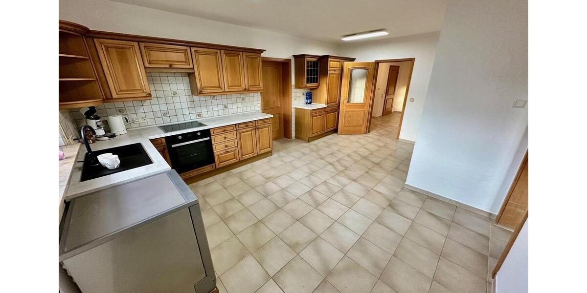 Erdgeschoßwohnung Aichtal - 3.5 Zimmer, 150 m&sup2;, 2.500&euro; | Angebot:24819324