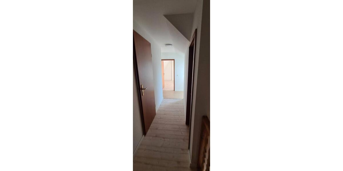 Maisonettenwohnung Oschersleben (Bode) - 4 Zimmer, 134 m&sup2;, 1.200&euro; | Angebot:26379988