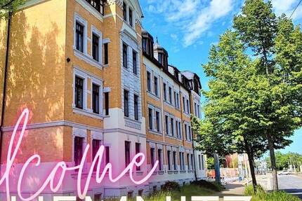 ++ wunderschöne, neue 2-Raum Wohnung - WG geeignet - mit Balkon & Stellplatz (auf Wunsch) ++