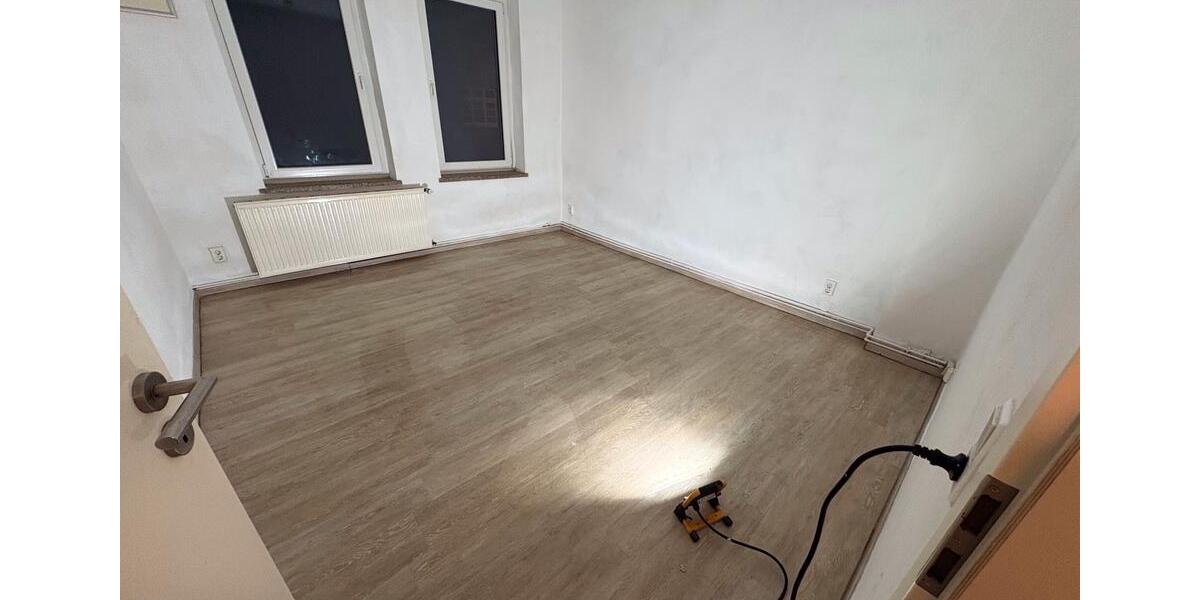 Erdgeschoßwohnung Eisenach - 2 Zimmer, 63 m&sup2;, 595&euro; | Angebot:26248472