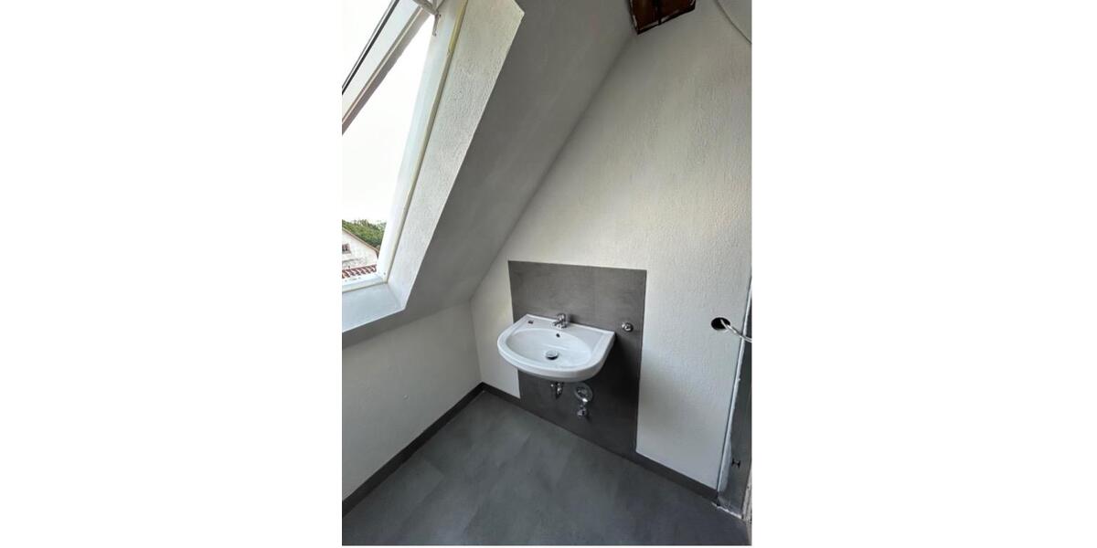 Dachgeschoßwohnung Tiefenbronn - 1.5 Zimmer, 65 m&sup2;, 650&euro; | Angebot:26646737