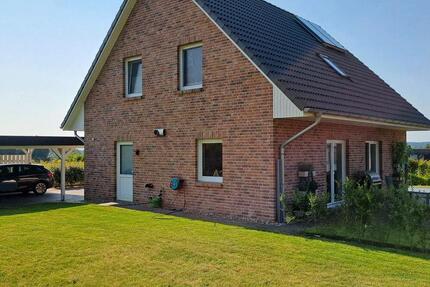 Haus Salzhausen - 5 Zimmer, 127 m&sup2;, 1.800&euro; | Angebot:25105718