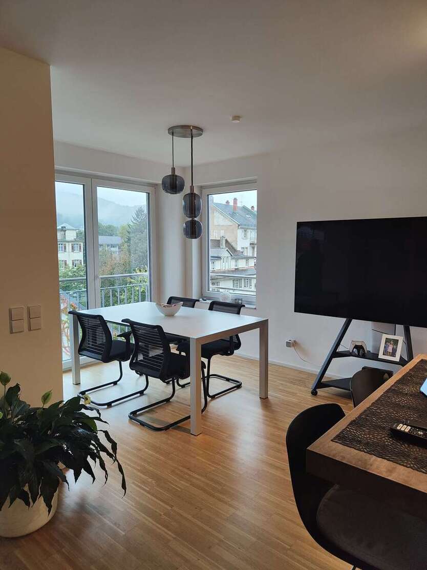 Wohnung zum Mieten in Baden-Baden 1.200 € 120 m² 3 zimmer