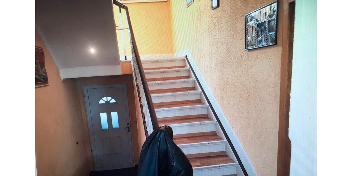 Ich bitte Einfamilienhaus zu vermieten in FreigerichtSomborn 7 zimmer