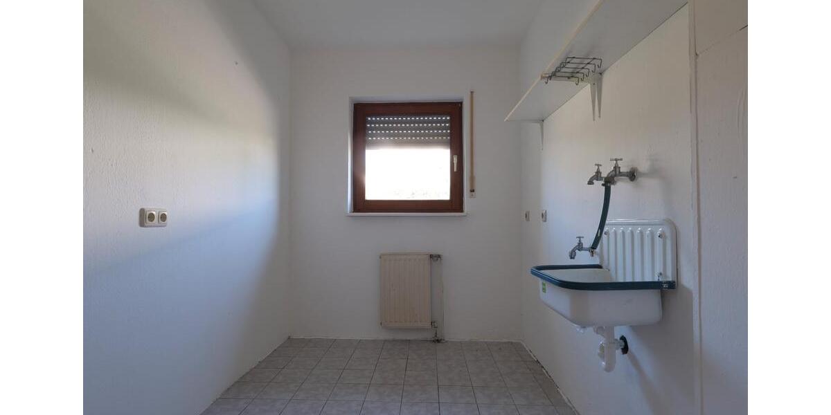 Etagenwohnung Hardheim - 4 Zimmer, 110 m&sup2;, 900&euro; | Angebot:26126150