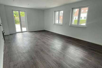 Wohnung zum Mieten in Elmenhorst 1.645 € 128 m² 4 zimmer