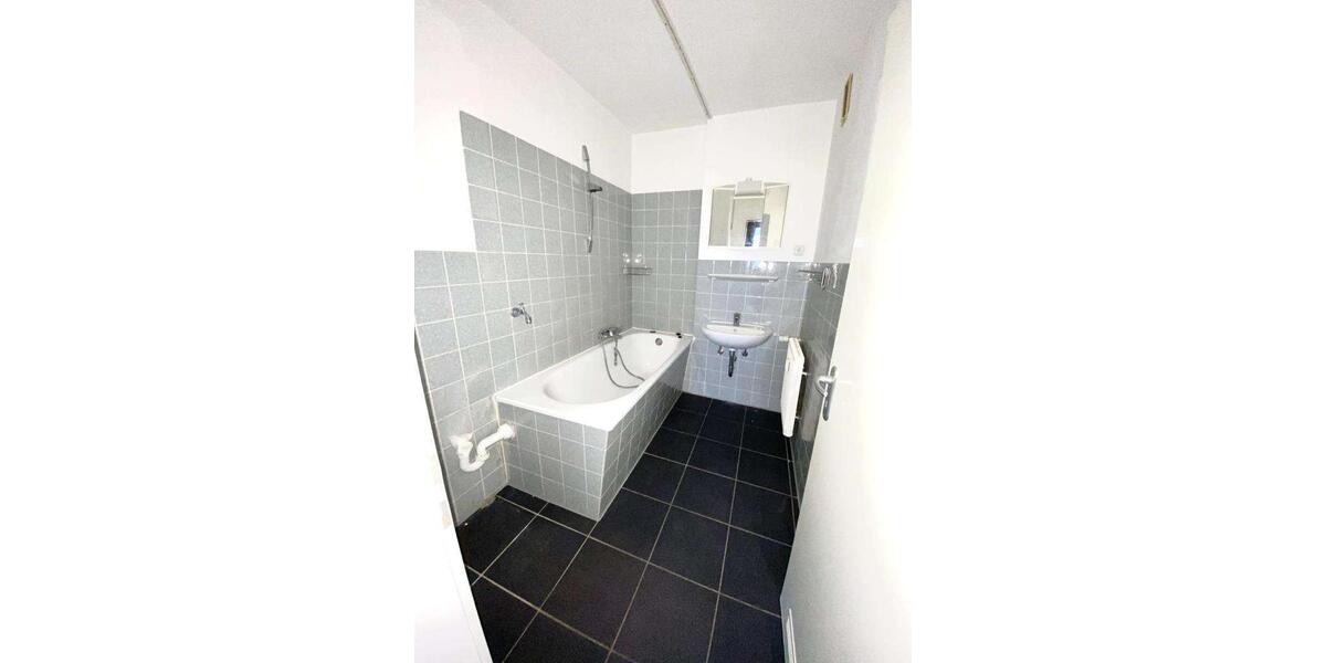 Etagenwohnung Krefeld Fischeln - 3 Zimmer, 76 m&sup2;, 615&euro; | Angebot:26251417