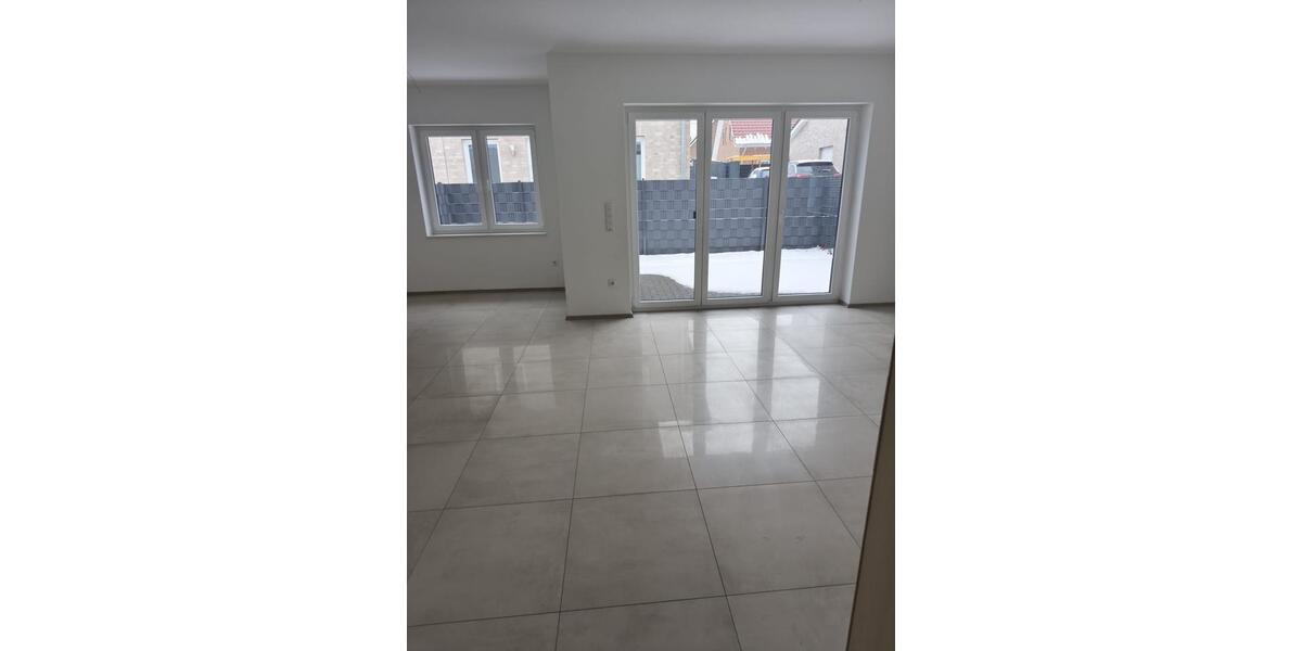 Erdgeschoßwohnung Rhauderfehn - 3 Zimmer, 87 m&sup2;, 850&euro; | Angebot:24766401