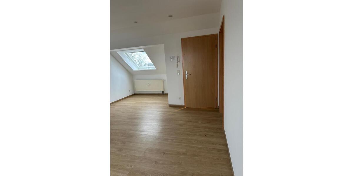 Dachgeschoßwohnung Großräschen - 1 Zimmer, 65 m&sup2;, 500&euro; | Angebot:25407256