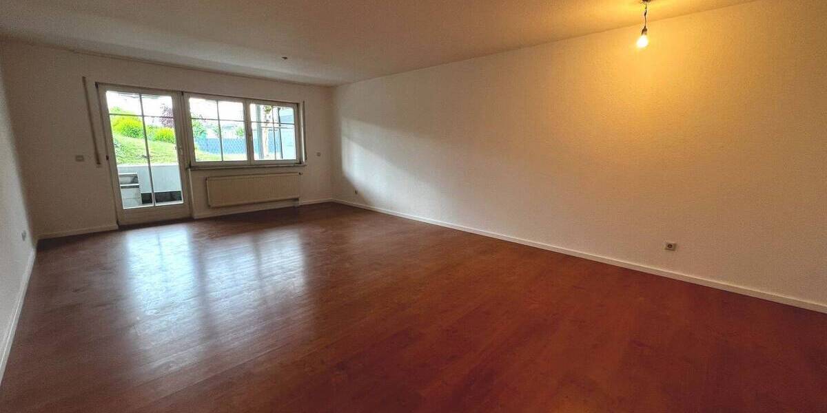 Etagenwohnung Waldshut-Tiengen Waldshut - 2 Zimmer, 62 m&sup2;, 750&euro; | Angebot:26629625