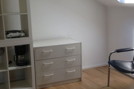 Schönes helles ruhiges WG Zimmer, Parkett, zentral - Zimmer Leimen | Angebot:27348934