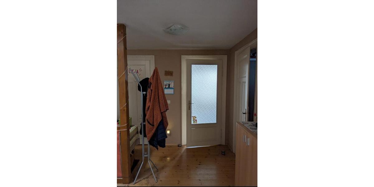 Dachgeschoßwohnung Radebeul - 3 Zimmer, 102 m&sup2;, 950&euro; | Angebot:25981275