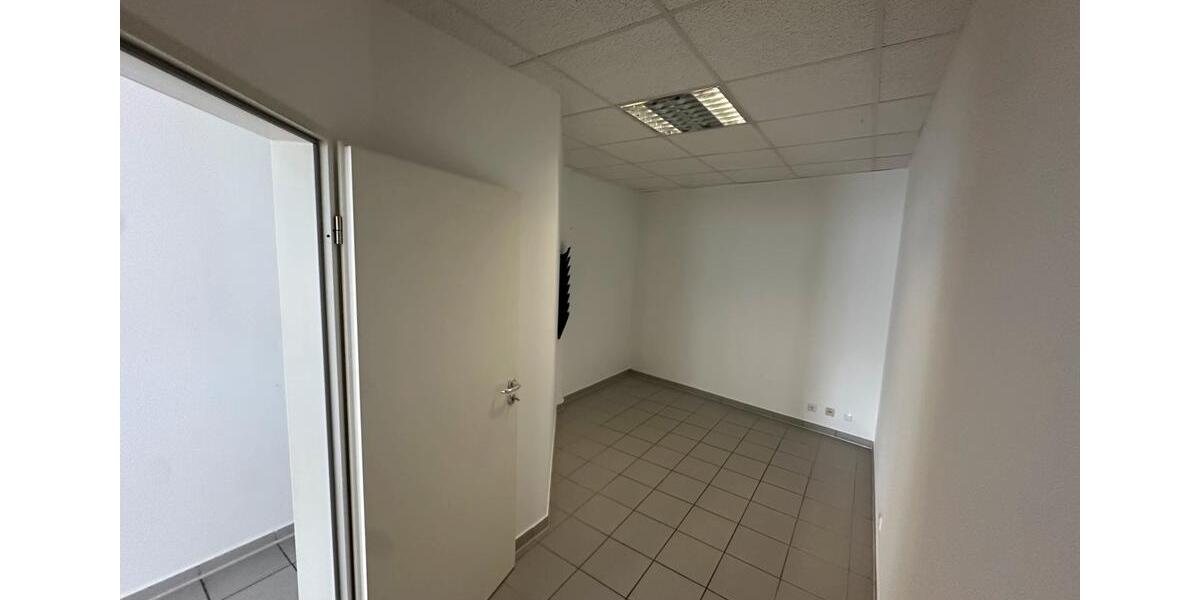 Gewerbeobjekt Wermelskirchen - 925&euro; | Angebot:24638662