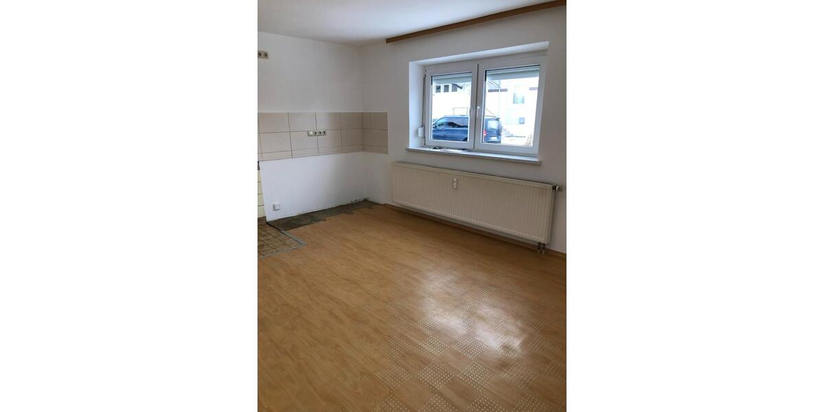 Etagenwohnung Dietersburg - 3 Zimmer, 80 m&sup2;, 550&euro; | Angebot:24704533