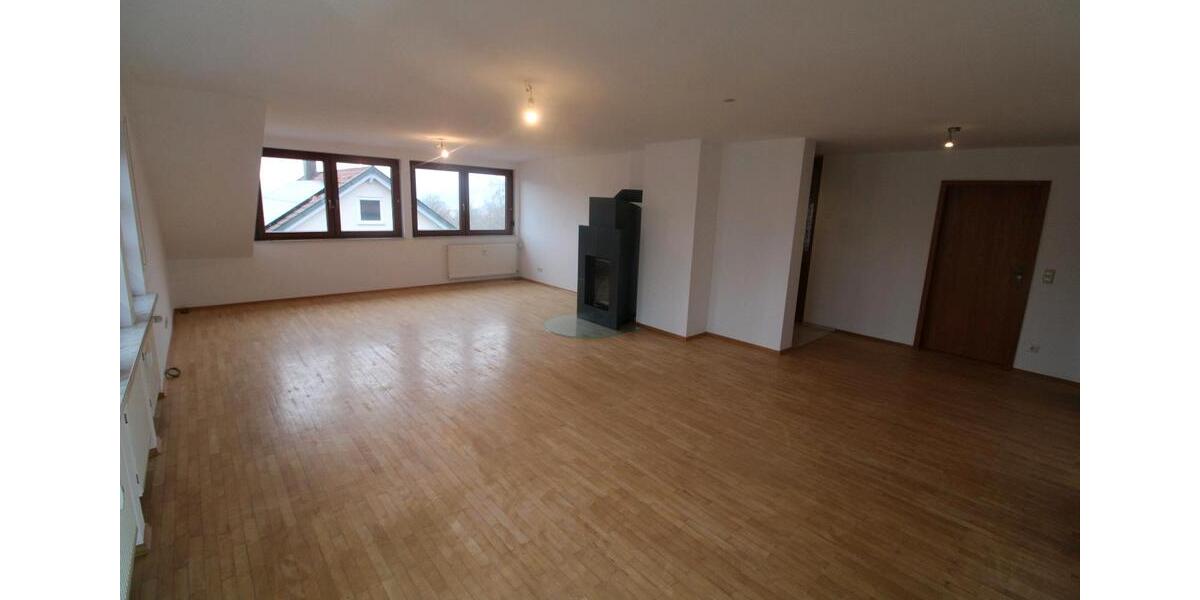 Dachgeschoßwohnung Igersheim - 3.5 Zimmer, 113 m&sup2;, 1.130&euro; | Angebot:24870124
