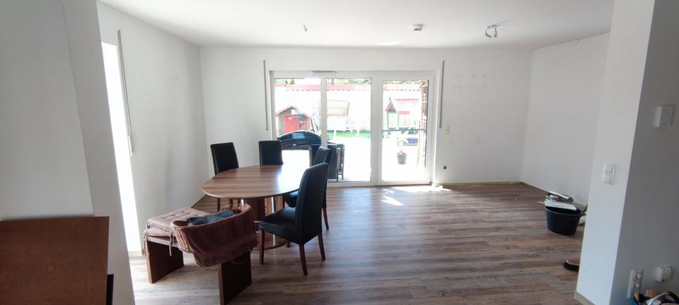 Erdgeschoßwohnung Bad Königshofen im Grabfeld - 3 Zimmer, 85 m&sup2;, 850&euro; | Angebot:26278723