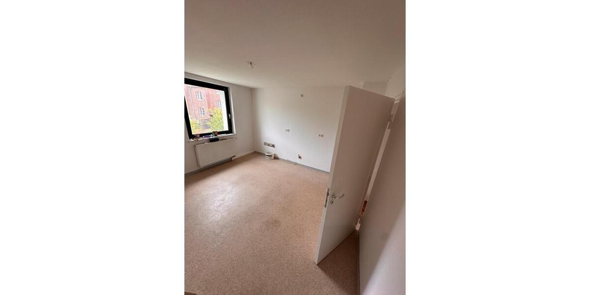 Etagenwohnung Völklingen - 3 Zimmer, 76 m&sup2;, 600&euro; | Angebot:26653366
