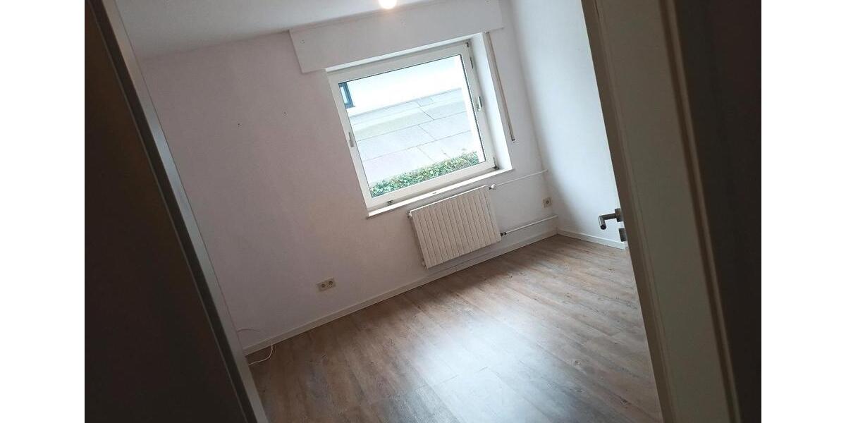 Hochparterre Bad Oeynhausen Dehme - 4 Zimmer, 105 m&sup2;, 1.100&euro; | Angebot:26332879