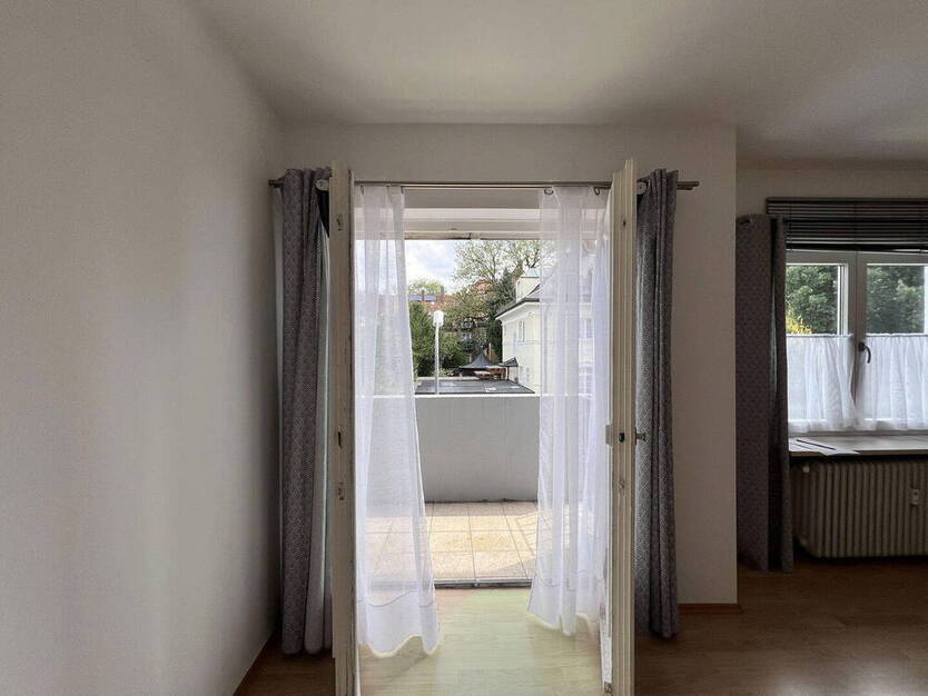 1-Zimmer-Apartment mit Balkon in bester Lage München-Laim - von privat