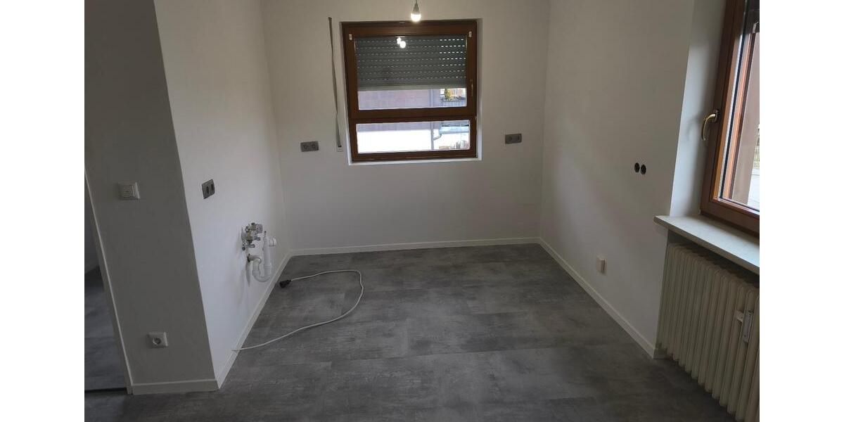 Etagenwohnung Schöngeising - 4 Zimmer, 103 m&sup2;, 1.390&euro; | Angebot:24837375