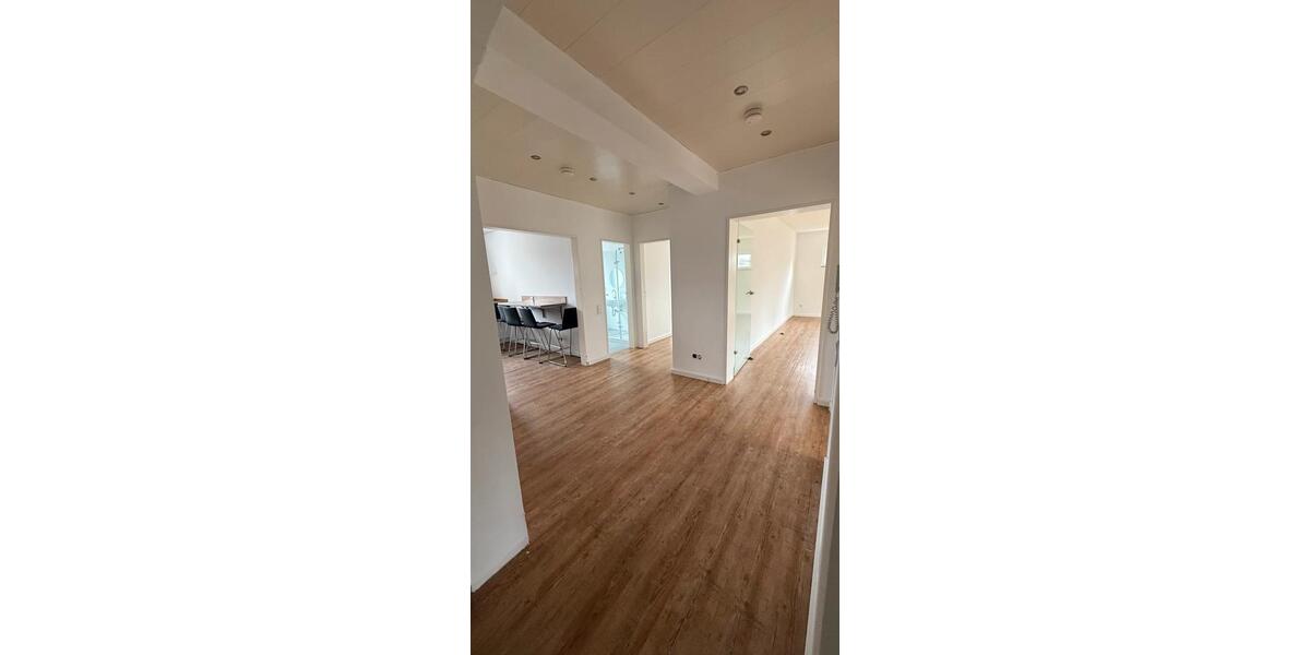Etagenwohnung Meinerzhagen - 4 Zimmer, 98 m&sup2;, 960&euro; | Angebot:24689639
