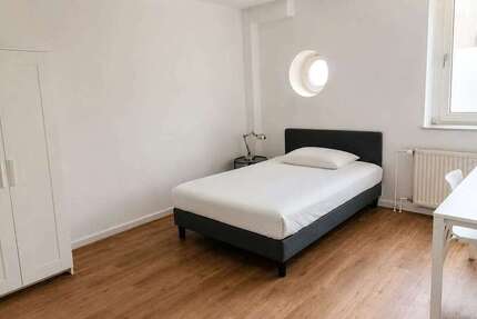 Zimmer Düsseldorf Düsseltal - 748&euro; | Angebot:27296719