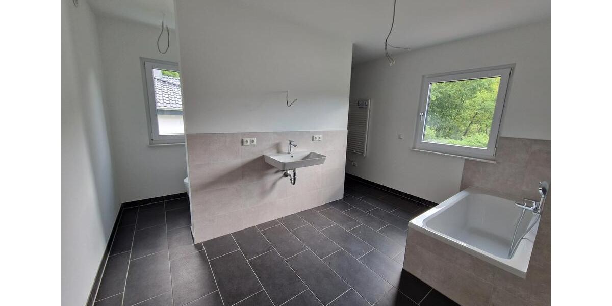 Einfamilienhaus Schleiden - 5 Zimmer, 150 m&sup2;, 1.550&euro; | Angebot:20993283