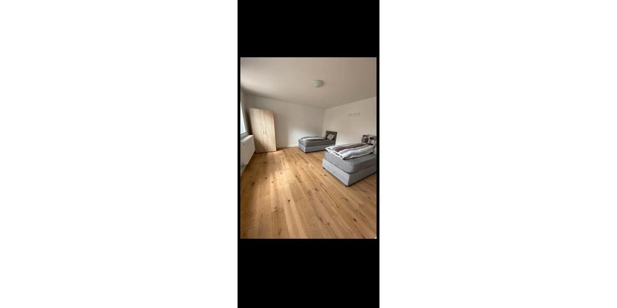 Wohnen auf Zeit Neu-Ulm Burlafingen - 6 Zimmer, 20 m&sup2;, 500&euro; | Angebot:25901302