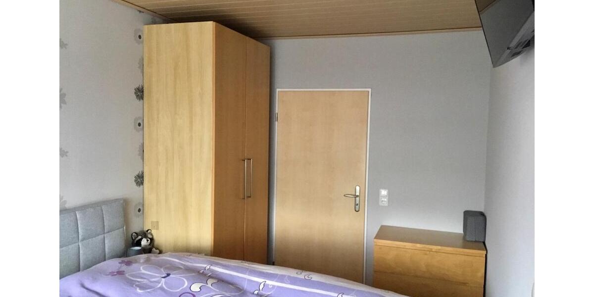 Ab 01.04.~3 Zimmer 110 qm + 30 qm Dachboden~Einbauküche~Balkon 3 zimmer