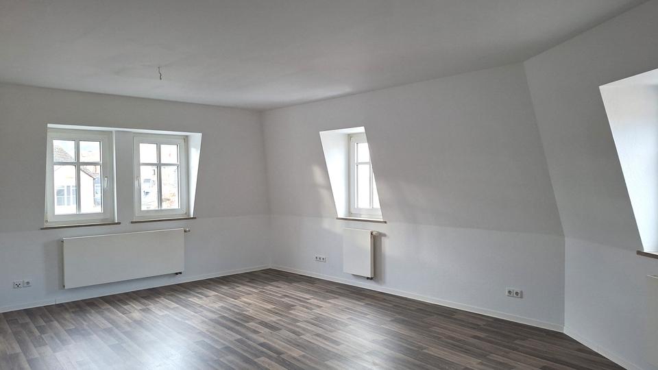 Etagenwohnung Greiz - 3 Zimmer, 80 m&sup2;, 550&euro; | Angebot:26478396