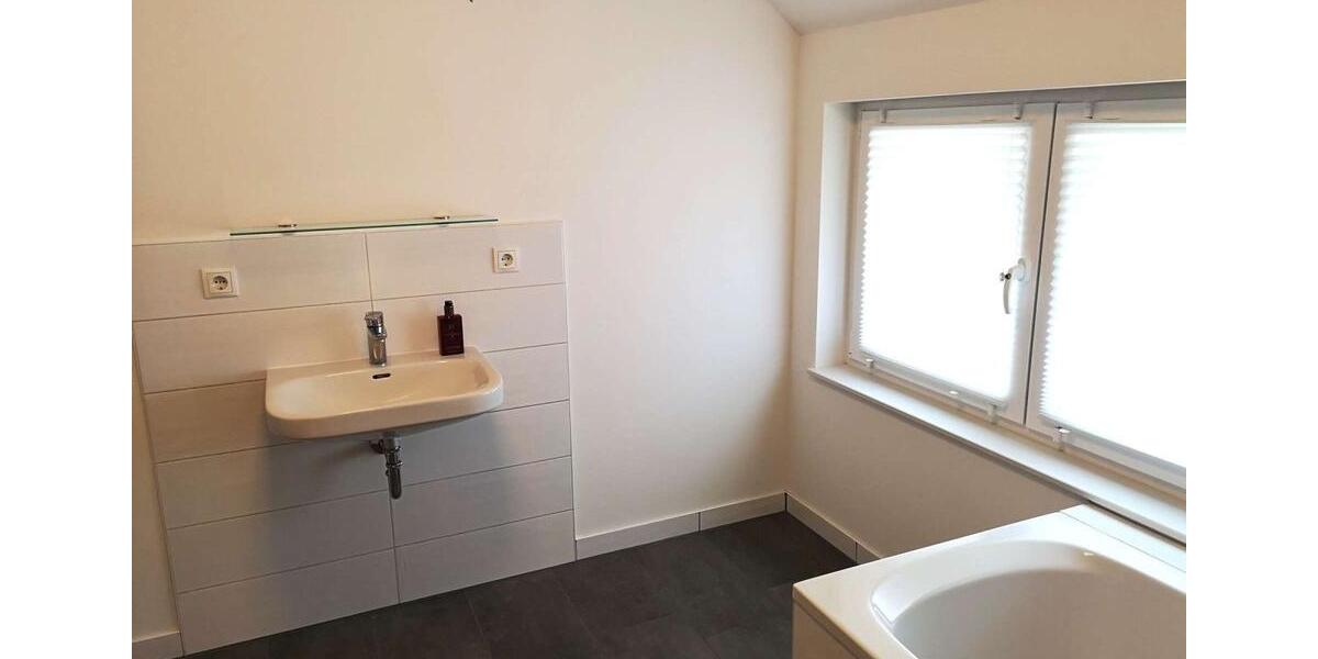 Reihenhaus Königs Wusterhausen - 4 Zimmer, 124 m&sup2;, 1.950&euro; | Angebot:26676596