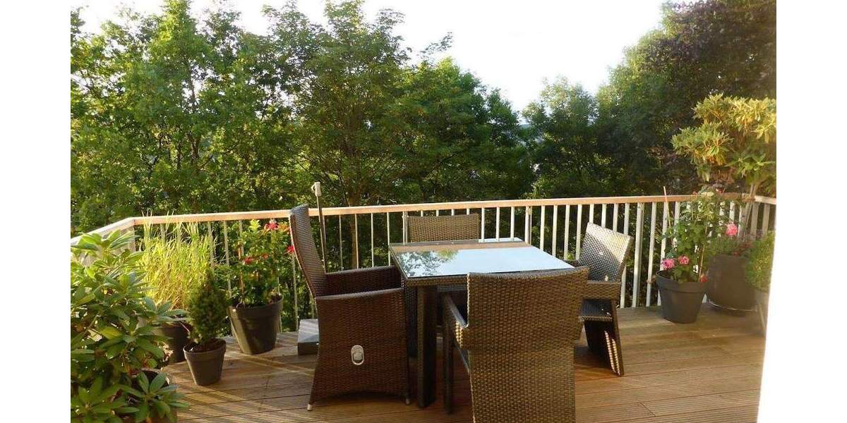 Etagenwohnung Siegen - 4 Zimmer, 154 m&sup2;, 1.960&euro; | Angebot:25052892