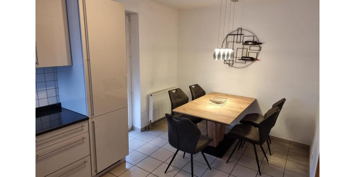 Doppelhaushälfte Straubing - 5 Zimmer, 128 m&sup2;, 1.390&euro; | Angebot:24855303