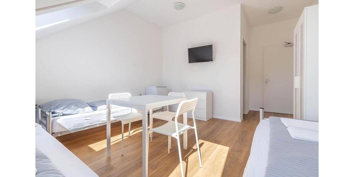 Wohnen auf Zeit Puchheim - 10 Zimmer, 20 m&sup2;, 700&euro; | Angebot:25055722