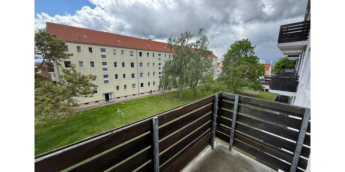 Etagenwohnung Leuna - 3 Zimmer, 59 m&sup2;, 320&euro; | Angebot:26561314