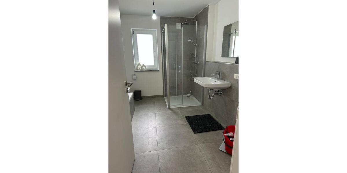 Erdgeschoßwohnung Büchlberg - 3 Zimmer, 90 m&sup2;, 910&euro; | Angebot:24751439