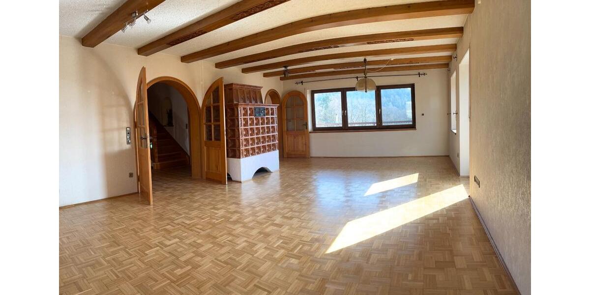 Maisonettenwohnung Schnaittach - 5 Zimmer, 211 m&sup2;, 1.900&euro; | Angebot:25948025