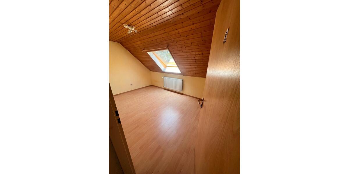 Etagenwohnung Weilrod - 1 Zimmer, 18 m&sup2;, 260&euro; | Angebot:26663711
