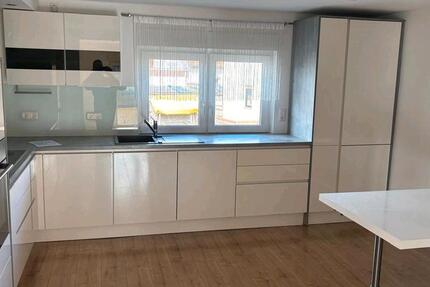 Haus Schönenberg-Kübelberg Kübelberg - 6 Zimmer, 155 m&sup2;, 1.500&euro; | Angebot:26152929