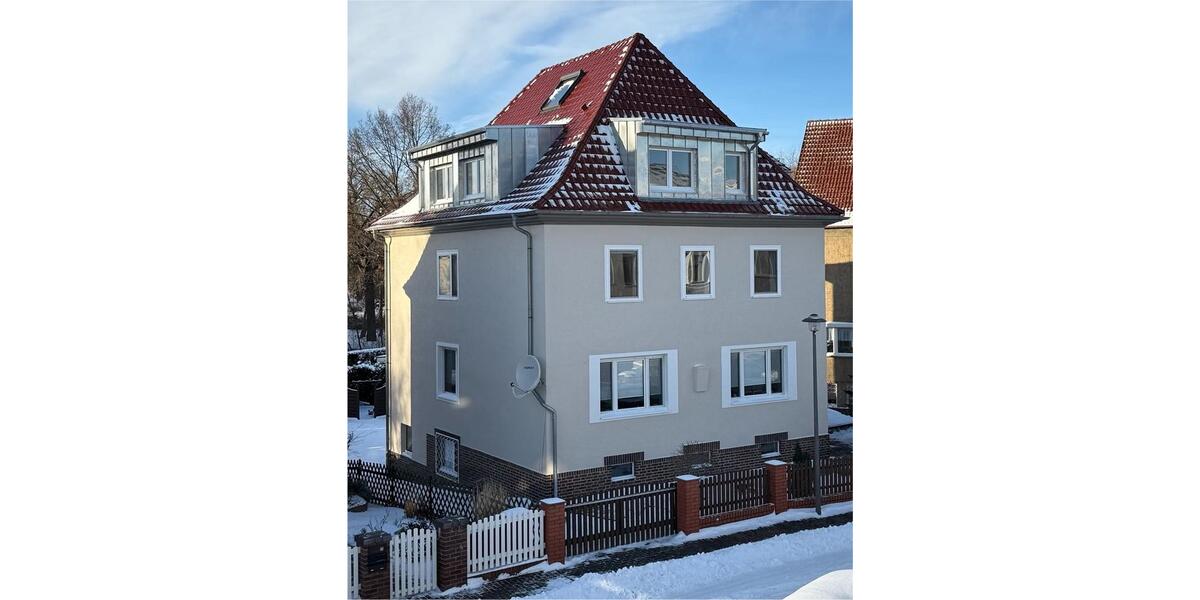 Erstbezug hochwertiger 4-Zimmer Dachgeschoss-Wohnung i.Bitterfeld 4 zimmer