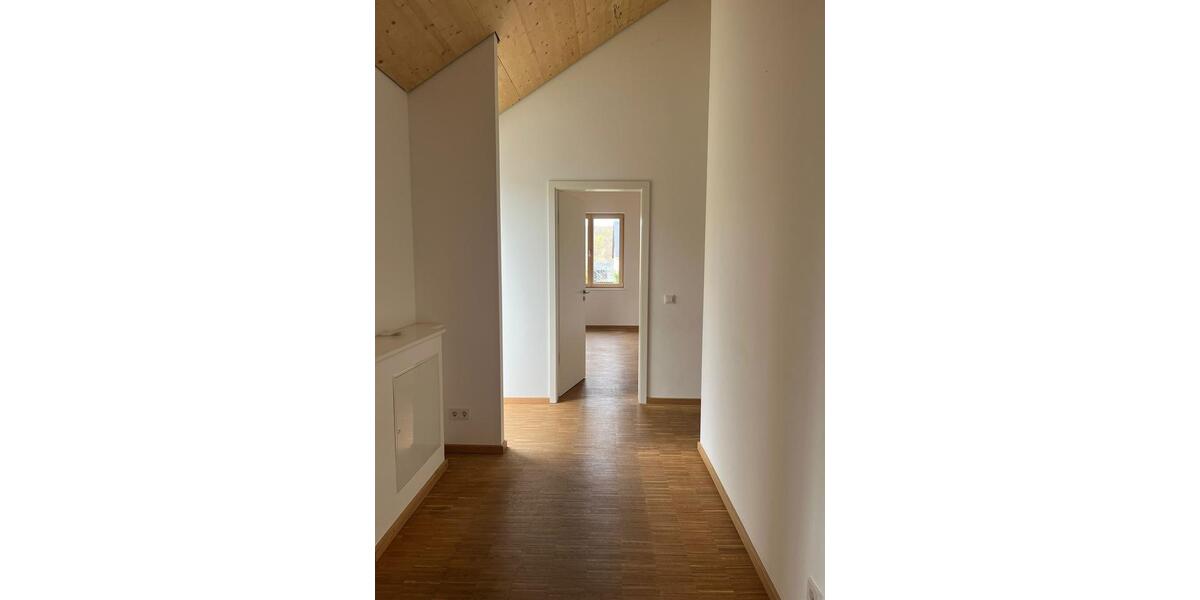 Bungalow Chemnitz Klaffenbach - 5 Zimmer, 150 m&sup2;, 2.050&euro; | Angebot:26677690