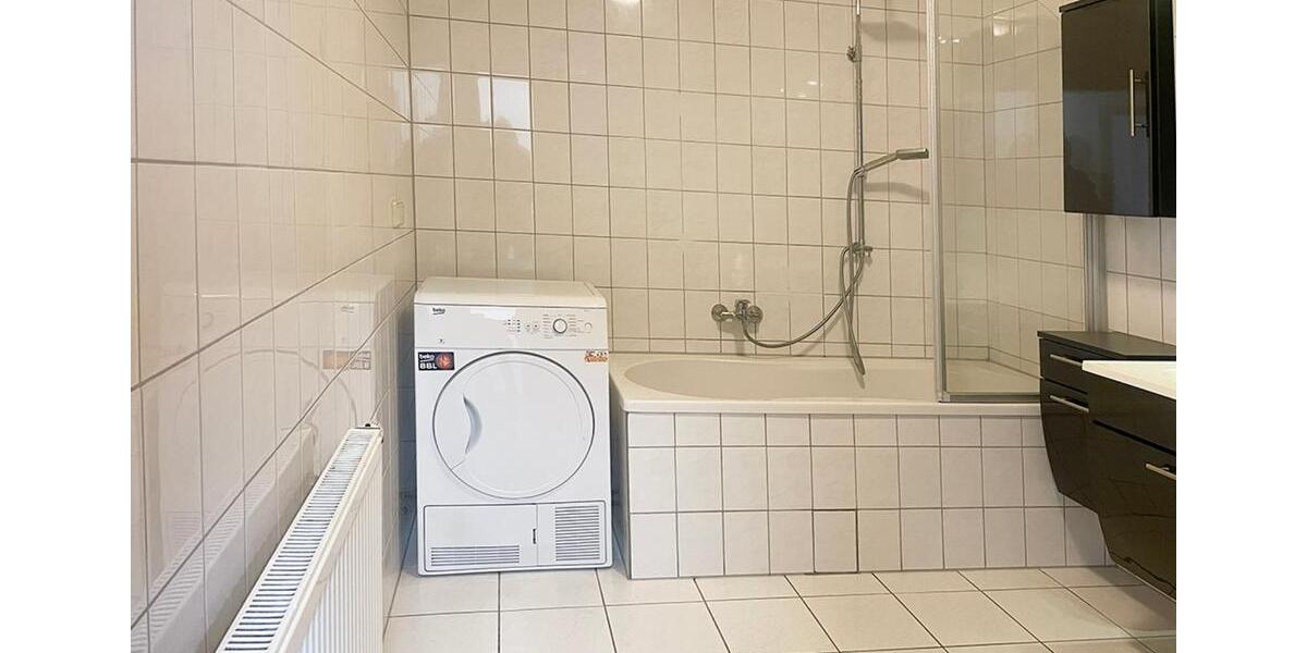Etagenwohnung Kölleda - 3 Zimmer, 100 m&sup2;, 700&euro; | Angebot:25342184