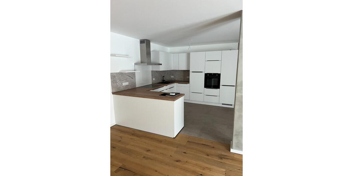 Erdgeschoßwohnung Marktredwitz - 3 Zimmer, 92 m&sup2;, 890&euro; | Angebot:25263411