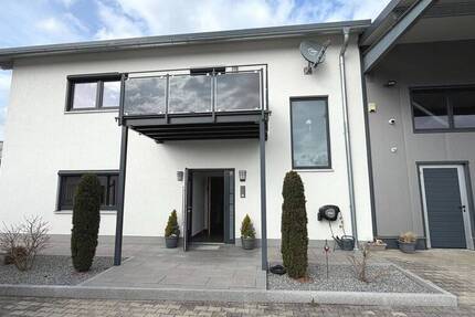 Gewerbeobjekt Langenpreising - 3 Zimmer, 105 m&sup2;, 850&euro; | Angebot:25985106