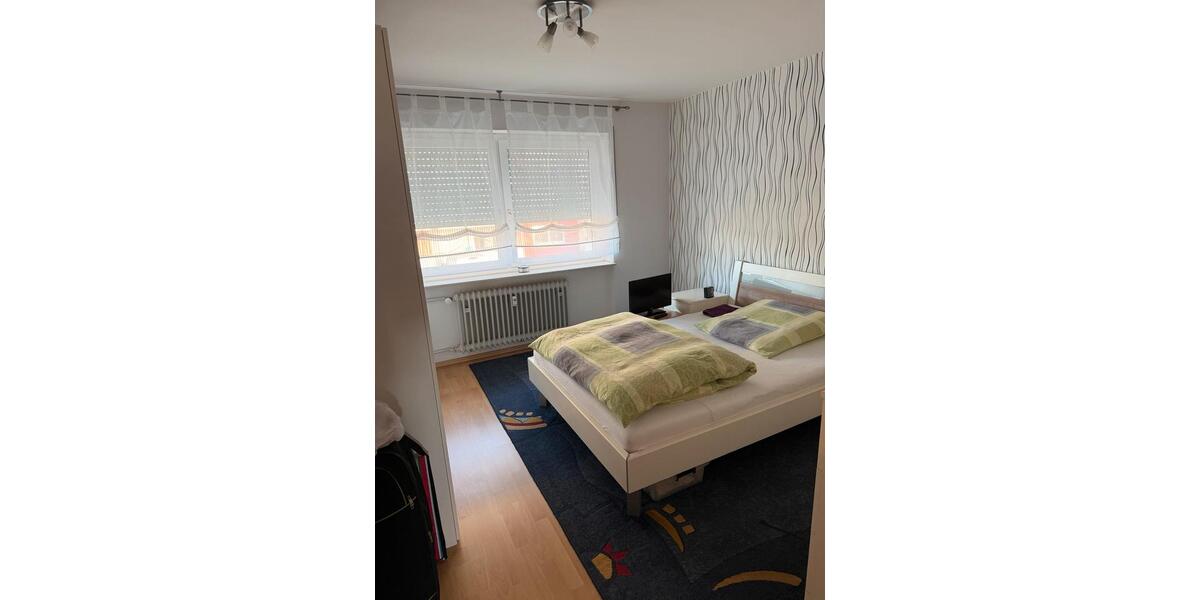 2 Zimmer-Wohnung im 1.OG mit Balkon, Stellplatz und Keller 2 zimmer
