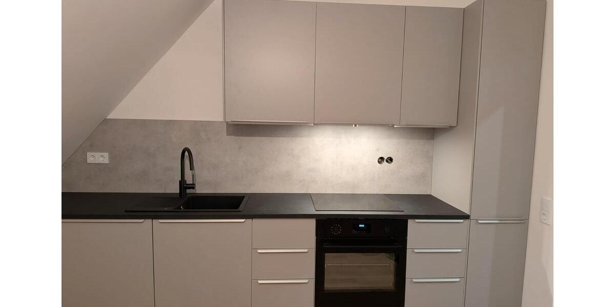 Dachgeschoßwohnung Gummersbach Berstig Süd - 3 Zimmer, 70 m&sup2;, 900&euro; | Angebot:26062545